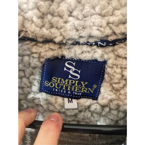 Simply Southern Medium Nomadic Fisherman Grey Quarter Zip Sherpa - Picture 3 of 5